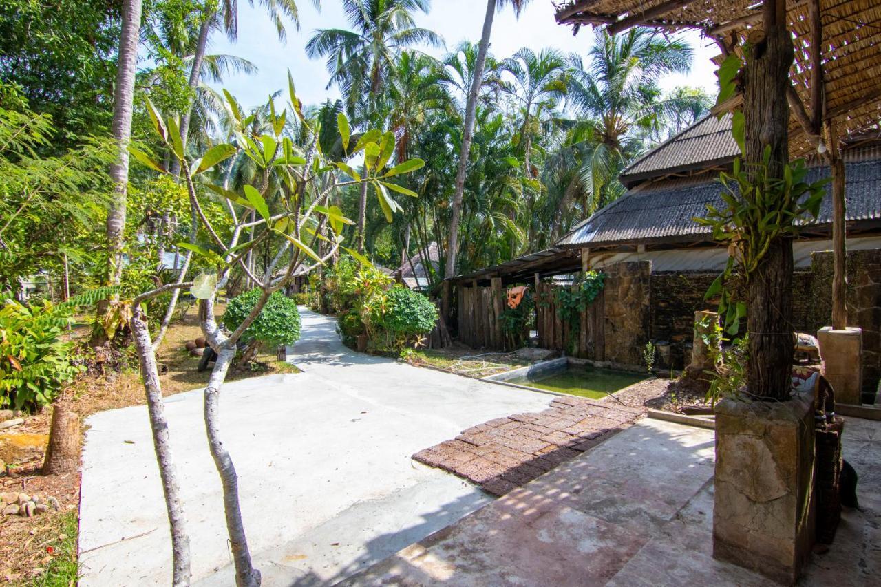 Ban_Na Hotel Koh Chang Exterior photo